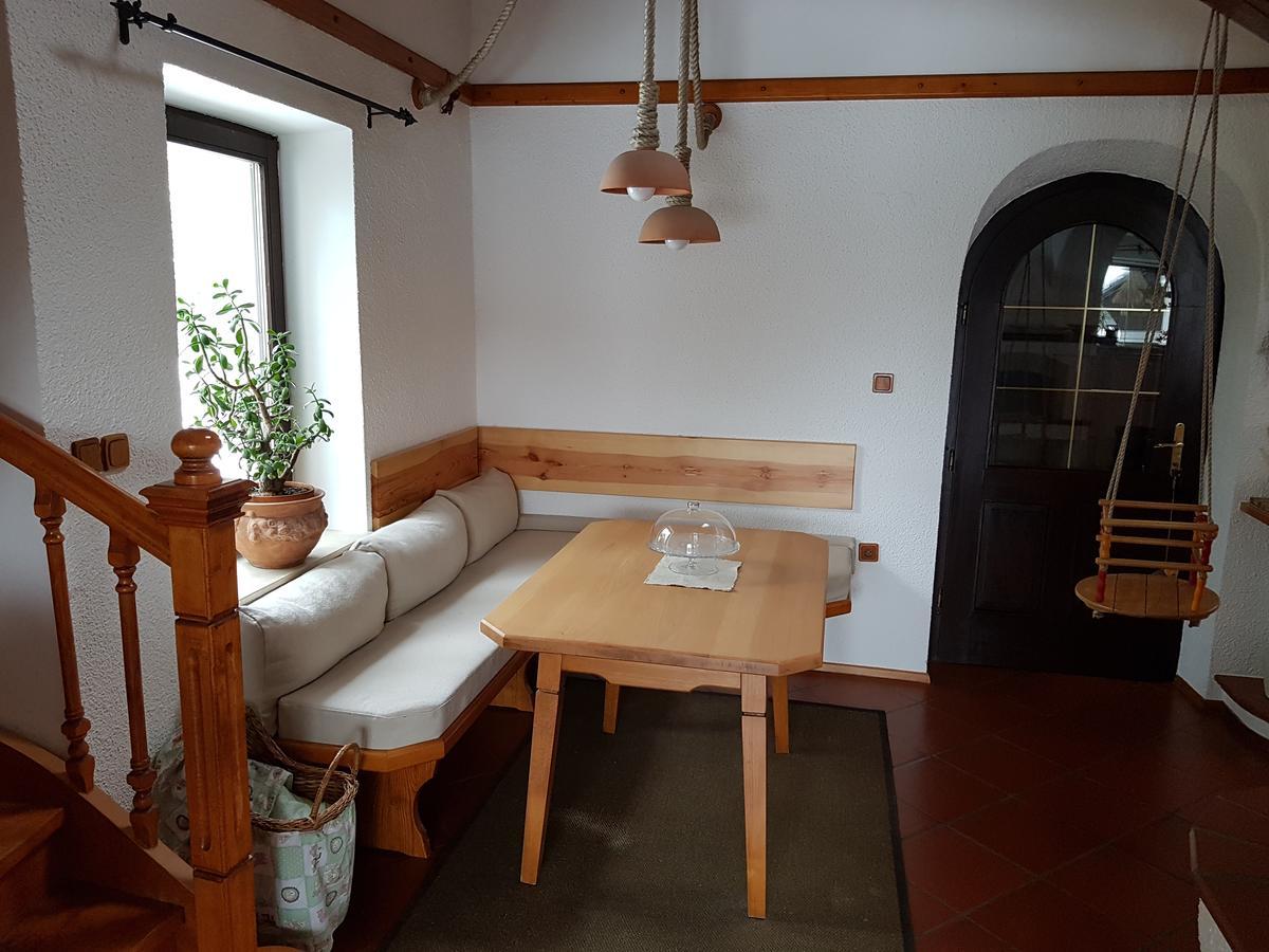 Pr'Simi Bed & Breakfast Golnik Екстериор снимка