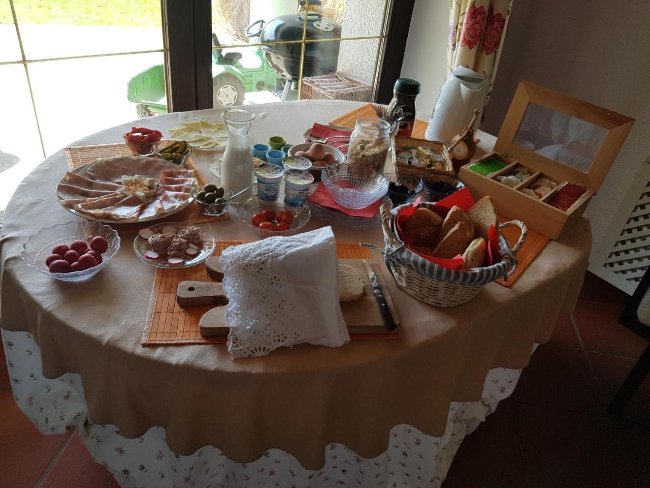 Pr'Simi Bed & Breakfast Golnik Екстериор снимка